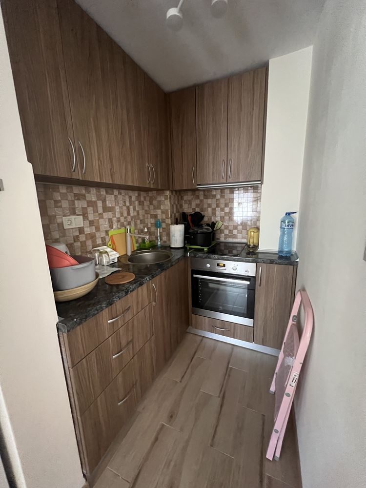 Prostorný apartmán s jednou ložnicí a výhledem na moře jen jednu minutu od pláže ve Sveti Vlas
