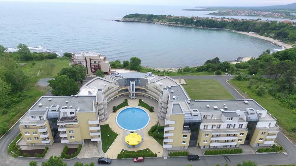 Dvoupokojový apartmán s výhledem na moře v Carevu – Akt 16 a skvělá lokalita u pláže