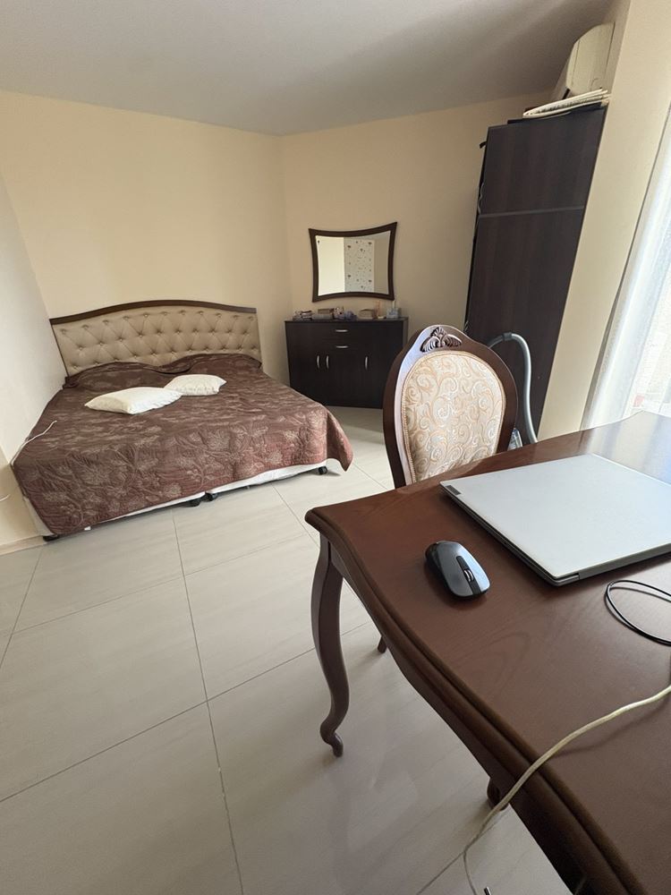 Prostorný mezonetový apartmán s jednou ložnicí v Sunny Beach – připravený k nastěhování, s nízkým poplatkem za údržbu