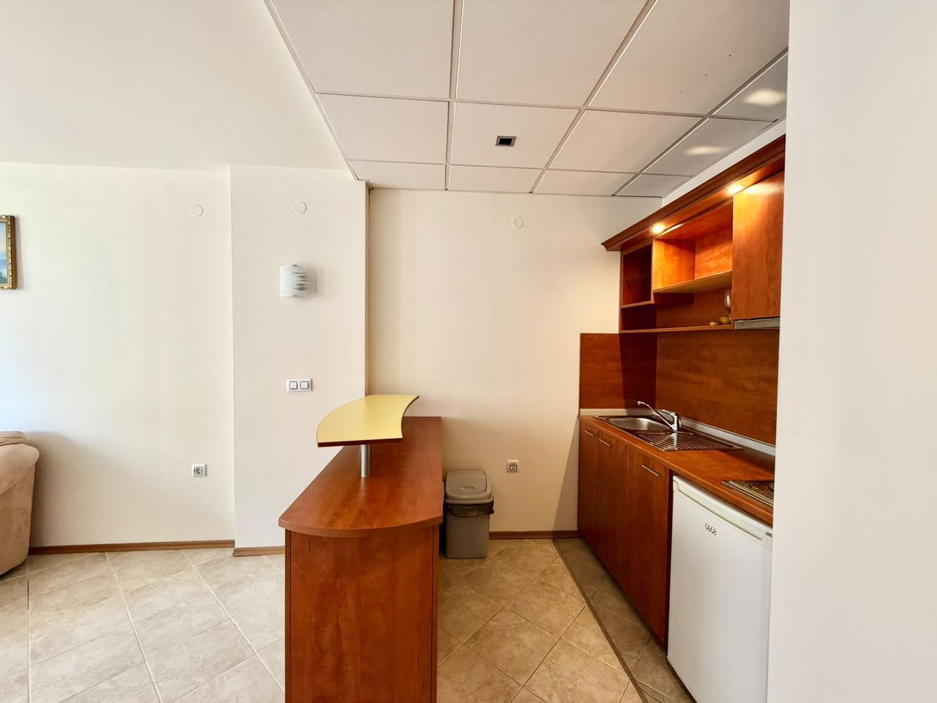 Prostorný apartmán s jednou ložnicí a výhledem na moře ve druhé linii od moře na Slunečném pobřeží