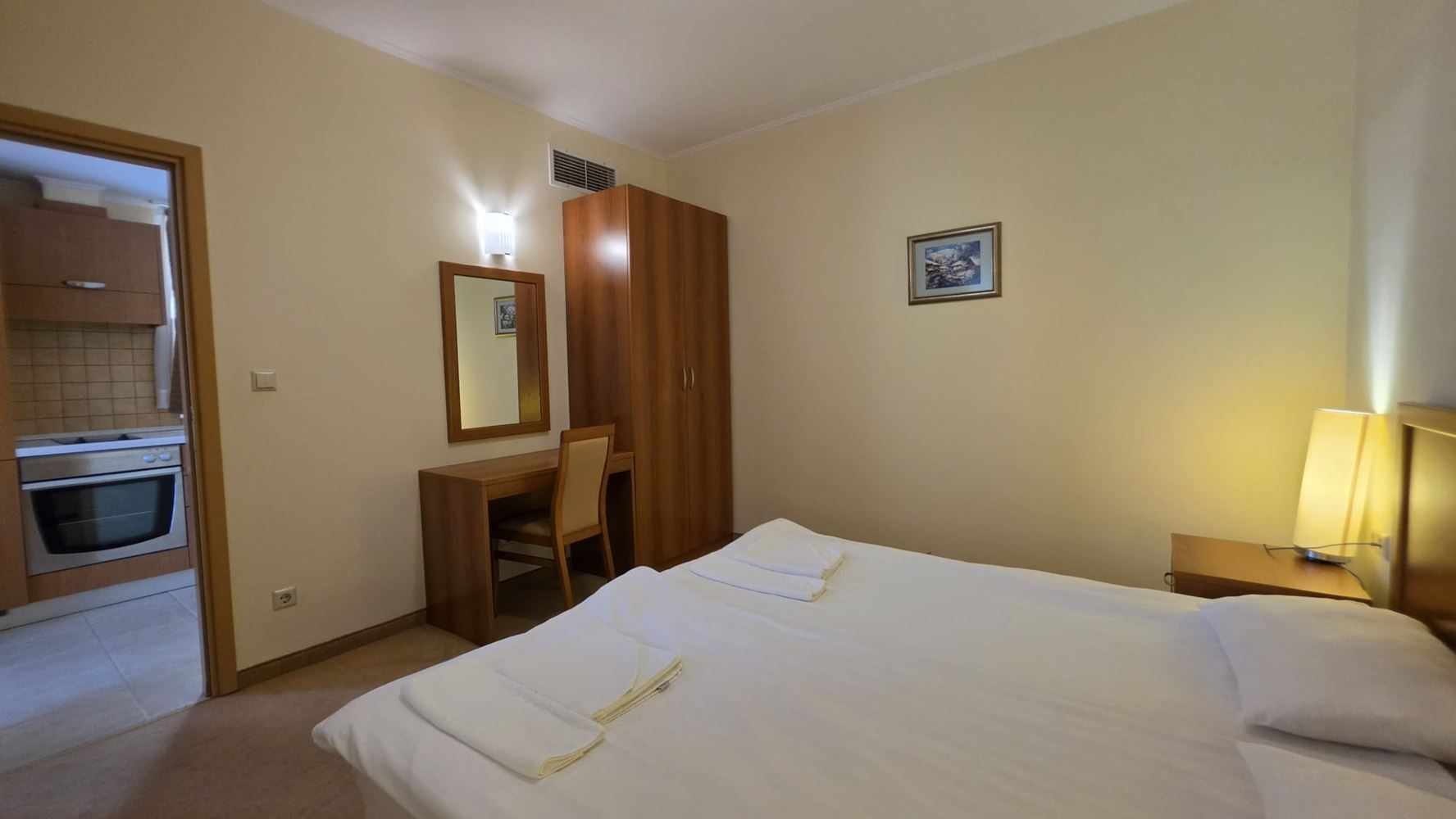 Prostorný apartmán s jednou ložnicí v první linii u moře v Pomorie