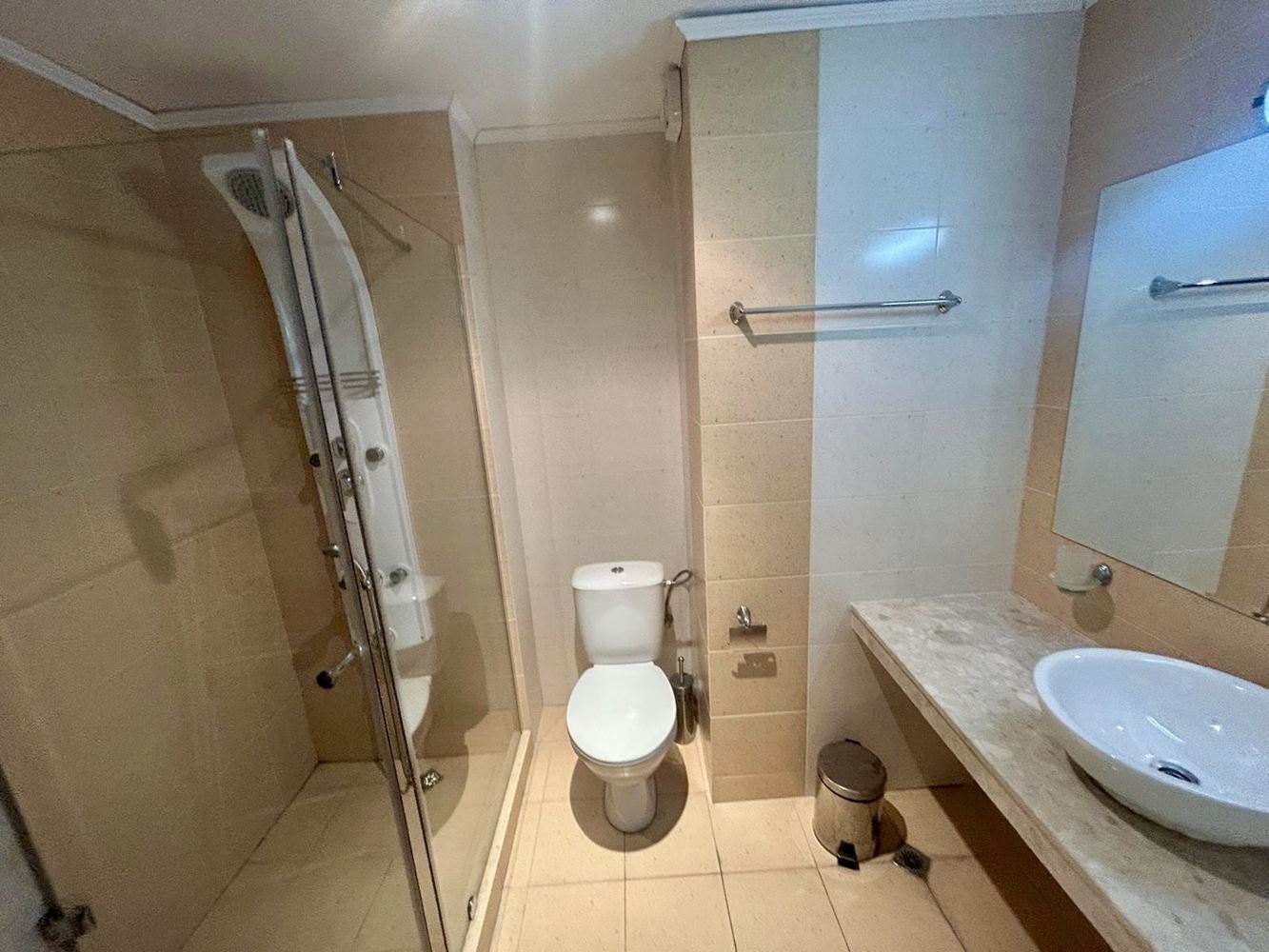 Slunečné pobřeží – prostorné studio s výhledem na moře jen 200 m od pláže
