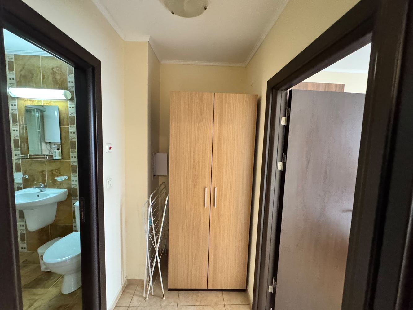 Apartmán s jednou ložnicí a výhledem na bazén v Nesebaru – komfort, moře a vynikající podmínky pro dovolenou a investici