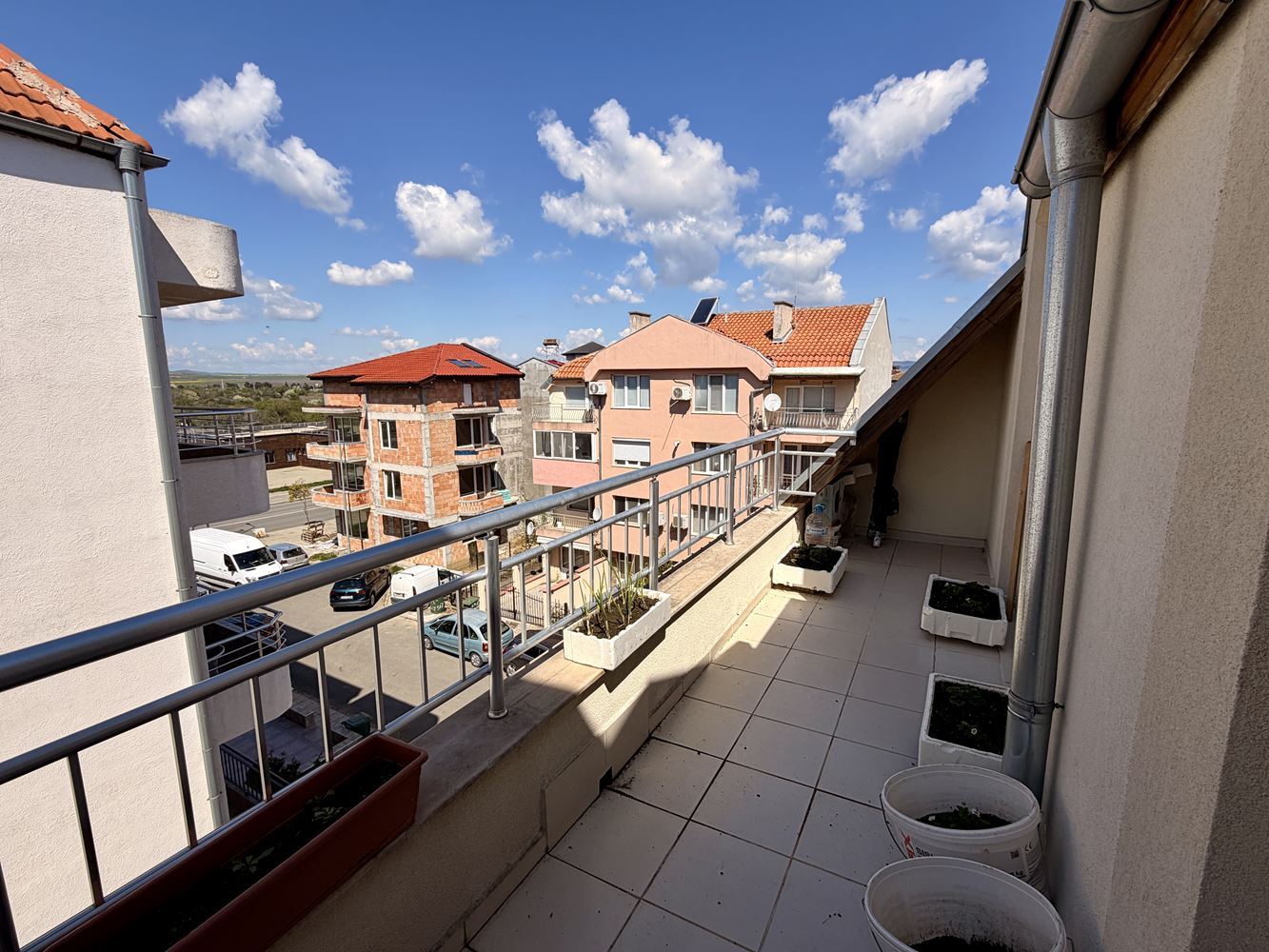 Prostorný apartmán s jednou ložnicí ve výborné lokalitě v čtvrti Černo More, Nesebar