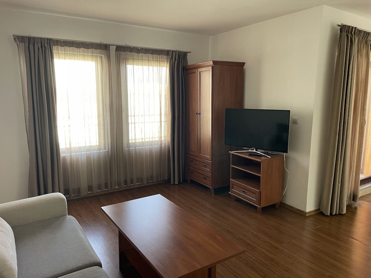 Výhled na moře a prvotřídní lokalita – byt v komplexu se službami, Aheloy