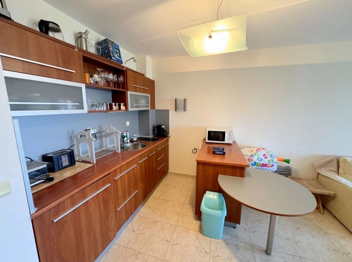 Apartmán s výhledem na moře ve Sveti Vlas – perfektní volba pro dovolenou a investici jen pár kroků od moře