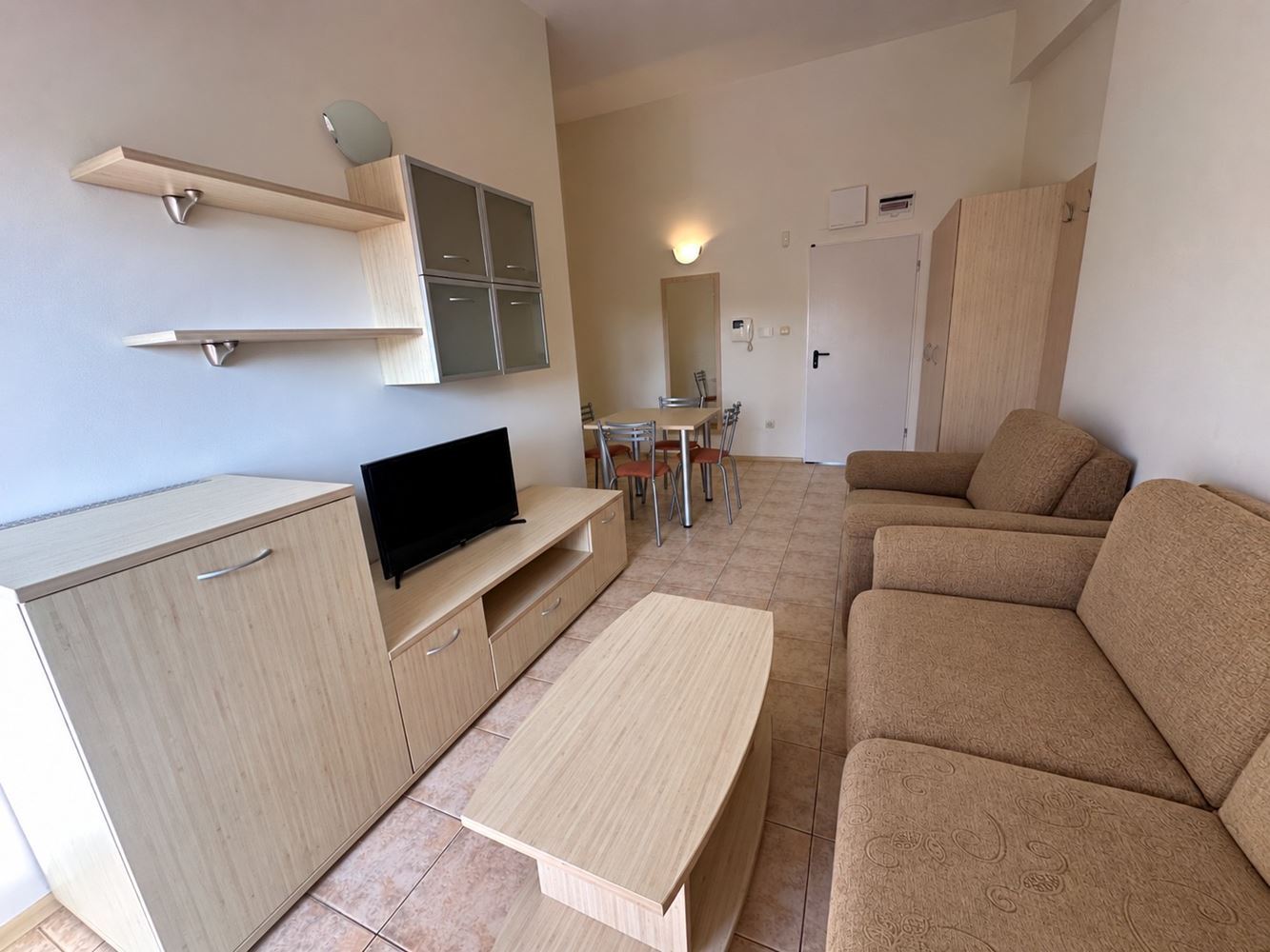 Apartmán se dvěma ložnicemi ve Sveti Vlas – komfort, klid a výborná lokalita