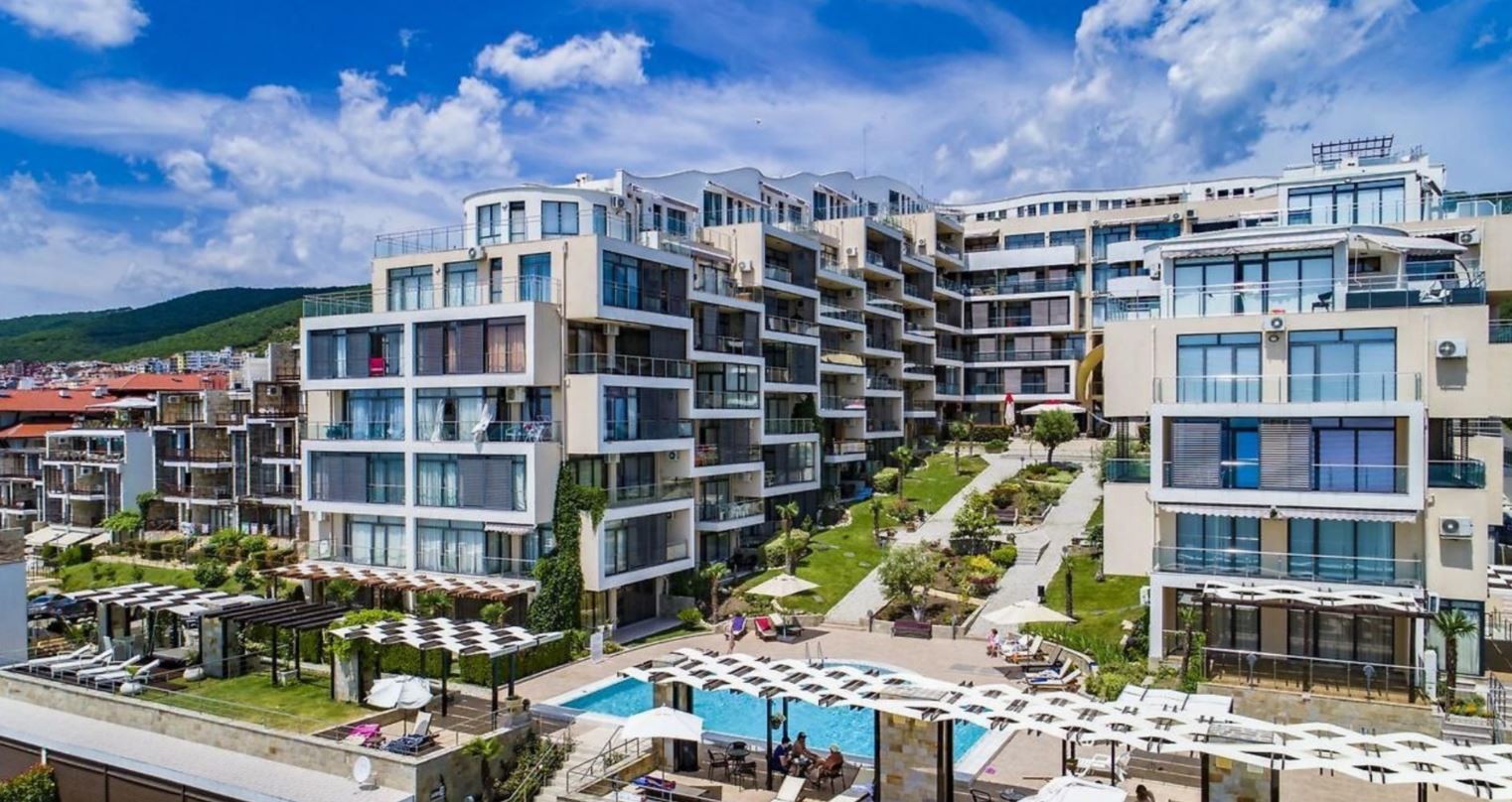 Útulný dvoupokojový byt s panoramatickým výhledem na moře a hory ve Sveti Vlas