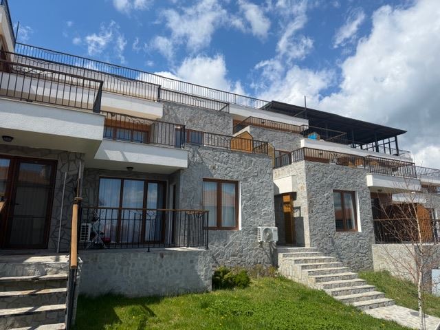 Studio s výhledem na moře v luxusním komplexu v Aheloy – komfort, styl a relaxace