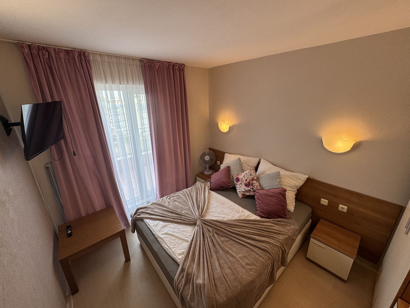 Apartmán s jednou ložnicí a panoramatickým výhledem v srdci Slunečného pobřeží