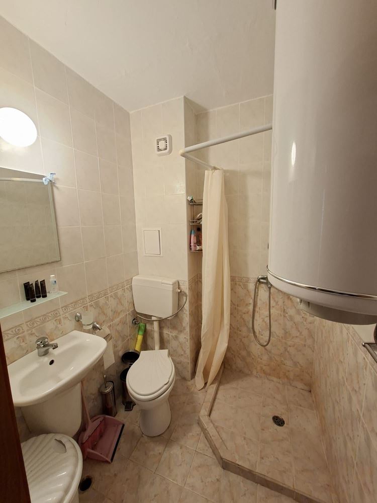 Apartmán s jednou ložnicí 300 metrů od moře v Ravdě – výborná investice a komfort pro celou rodinu
