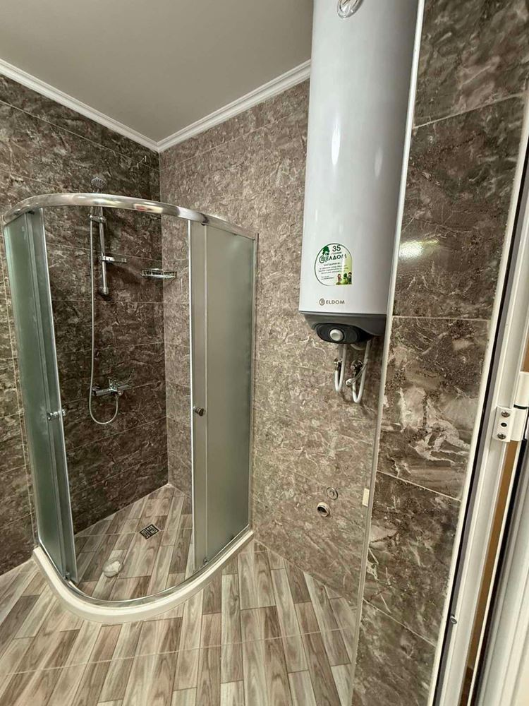 Zcela nový apartmán s jednou ložnicí v Pomorie bez poplatku za údržbu – připravený k nastěhování