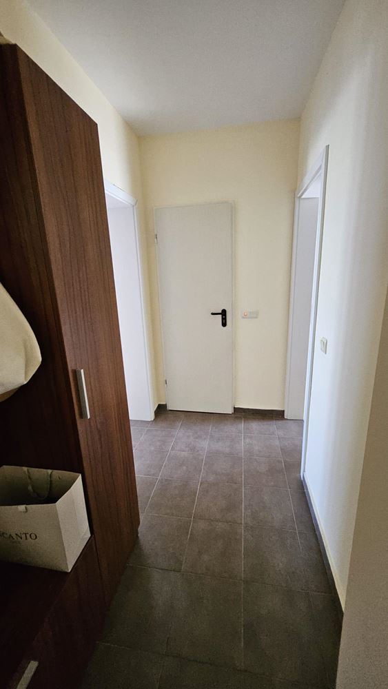 Apartmán se dvěma ložnicemi v první linii u moře v Kitenu s panoramatickým výhledem na moře a působivými terasami