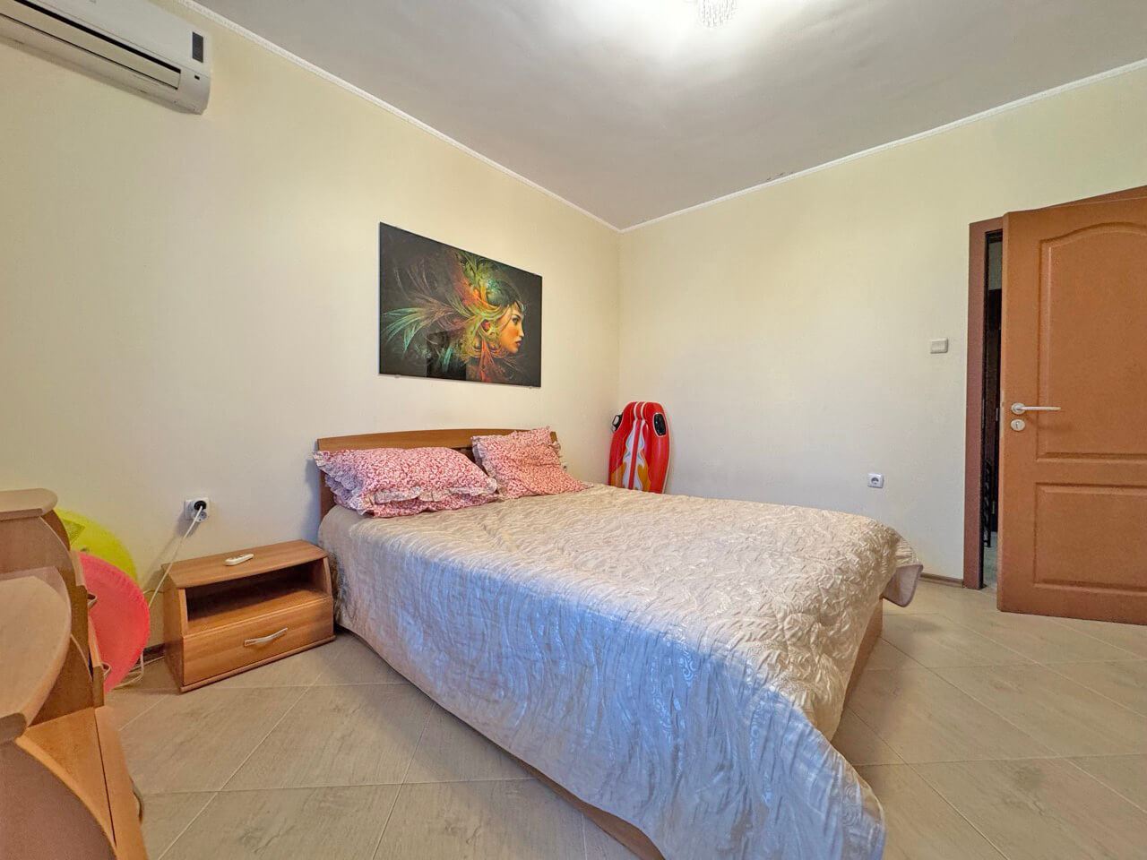 Klid a pohodlí v Sunny Beach – zařízený apartmán s jednou ložnicí a nízkým poplatkem za údržbu