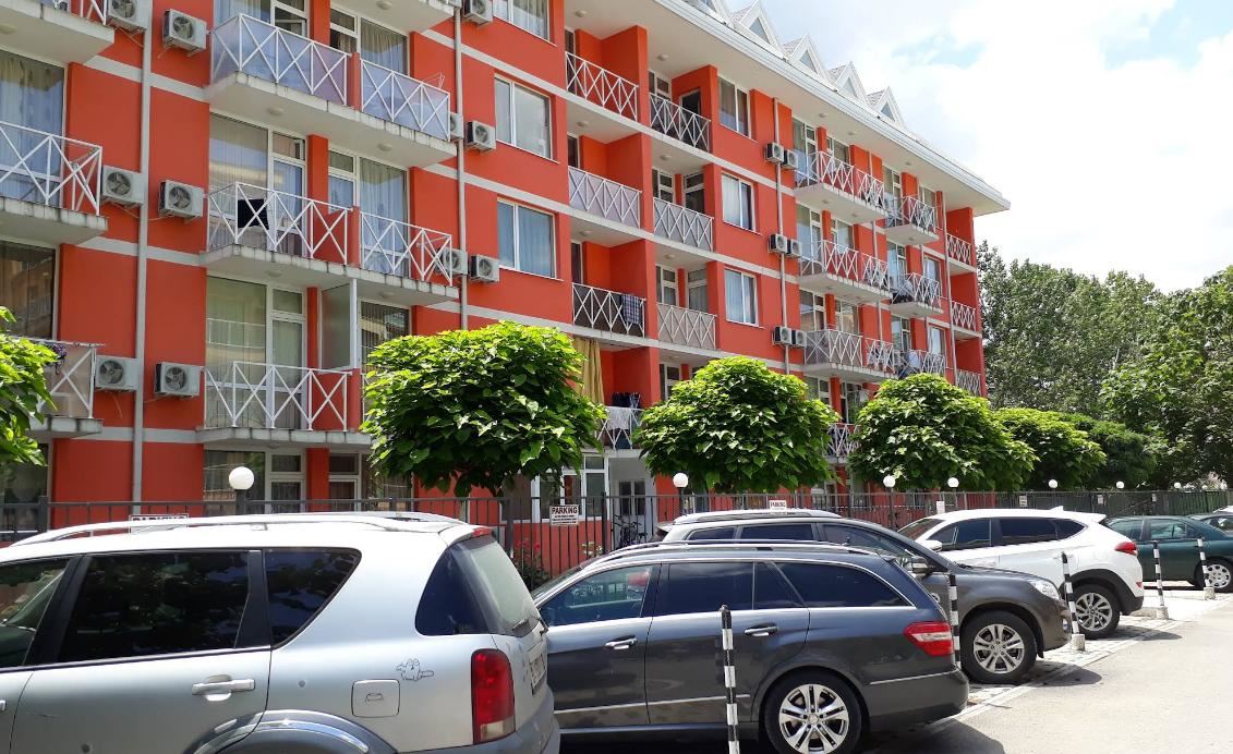 Útulný apartmán s jednou ložnicí v moderním komplexu, 500 metrů od pláže na Slunečném pobřeží