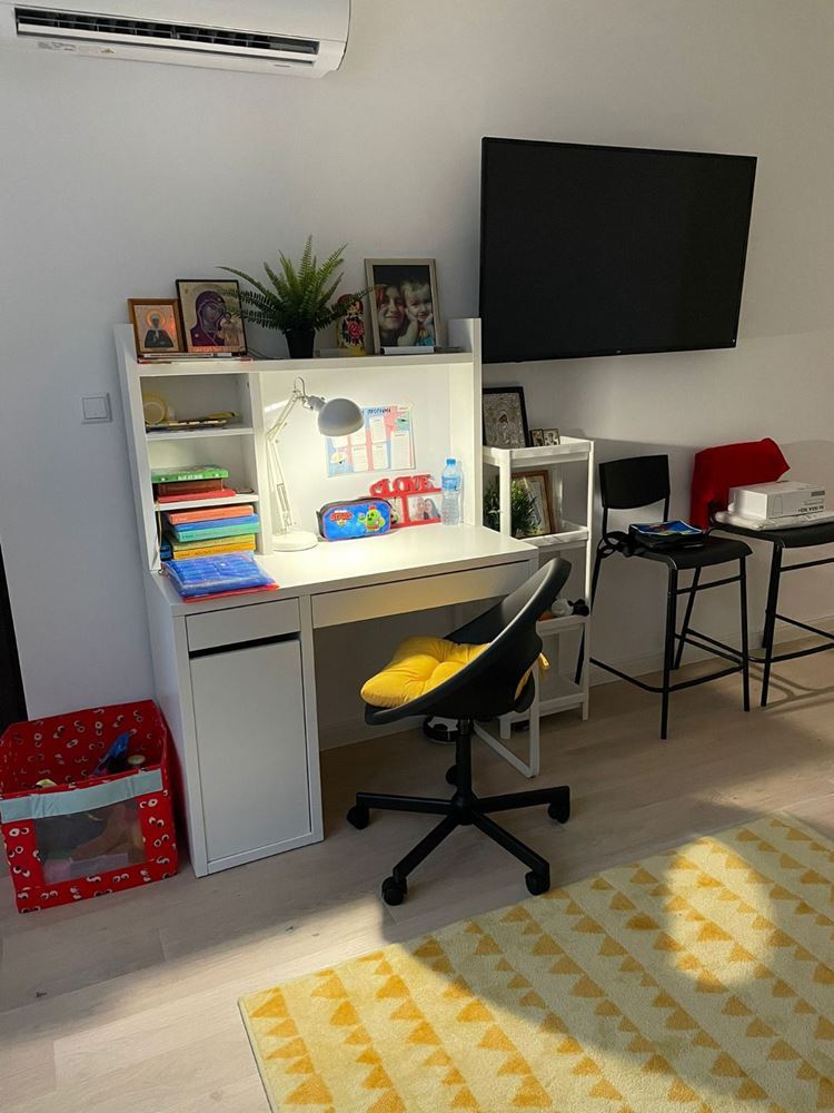 Prostorný pětipokojový apartmán s výhledem na moře v Pomorie – komfort, styl a funkčnost pro velkou rodinu