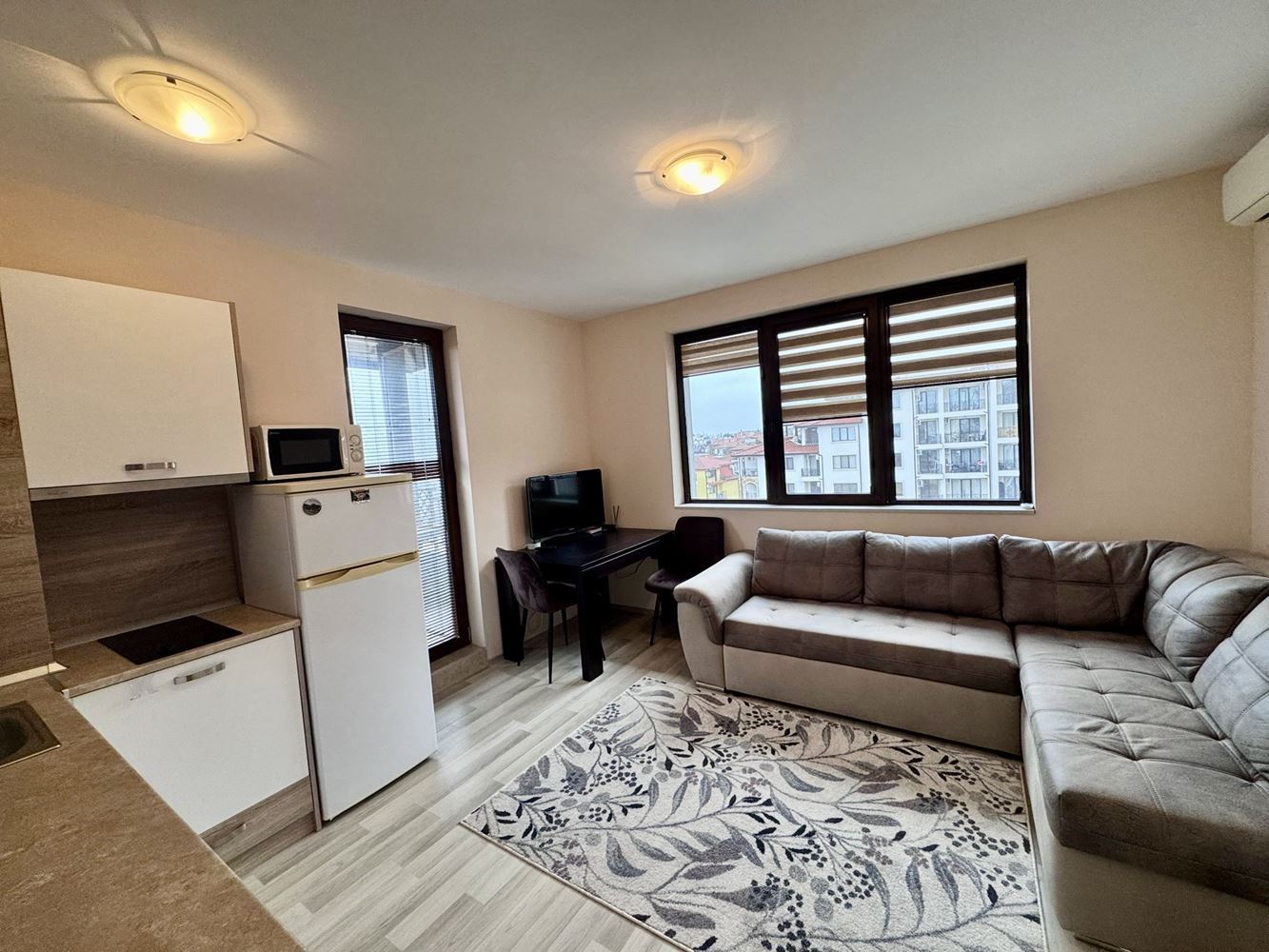 Apartmán s jednou ložnicí a panoramatickým výhledem na moře v Nesebaru – pouze 200 m od pláže, skvělá investice i domov u moře