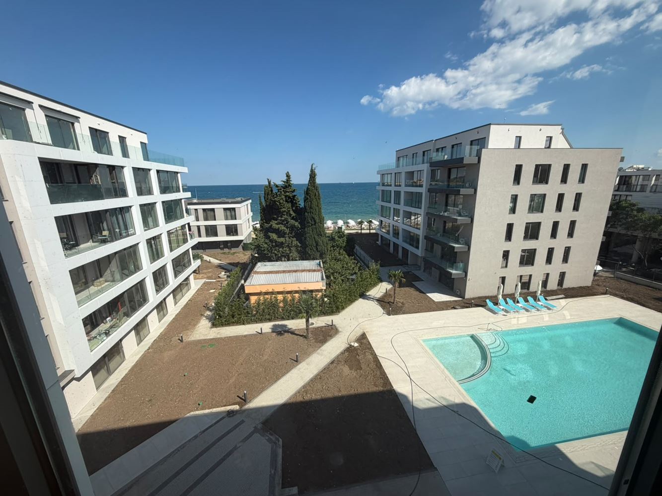 Apartmán s jednou ložnicí s přímým panoramatickým výhledem na moře v Ravdě – prvotřídní komfort a výhled z každého obytného pokoje