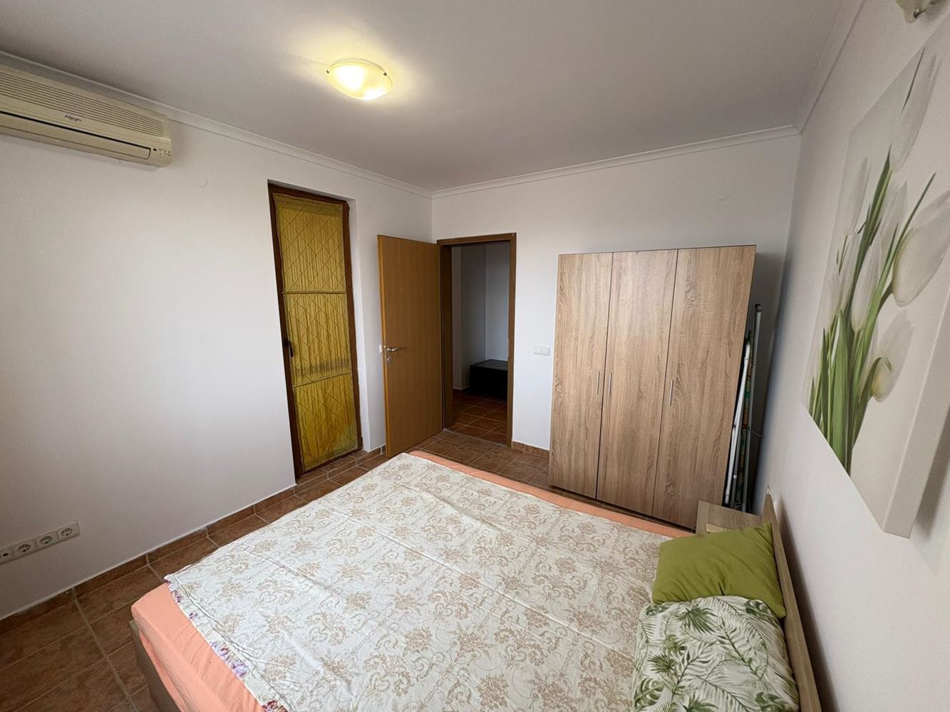 Pomorie – prostorný apartmán se 2 ložnicemi v první linii s výhledem na moře a nízkými náklady na údržbu