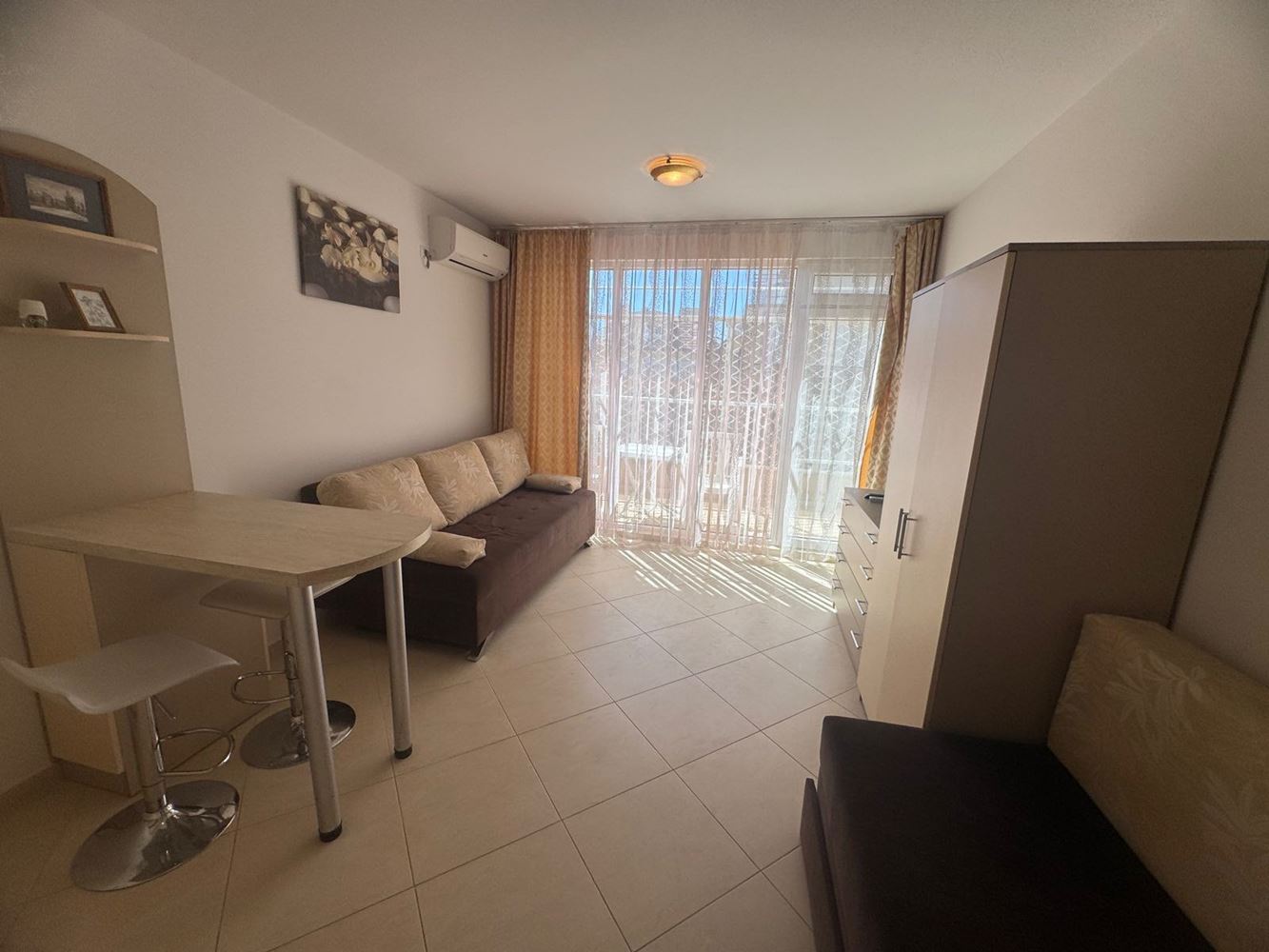 Útulné plně zařízené studio 300 m od moře v Pomorí – vynikající investice a rekreační nemovitost