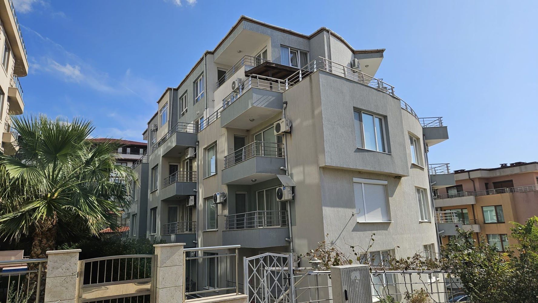 Byt s jednou ložnicí a panoramatickým výhledem na moře ve Sveti Vlas
