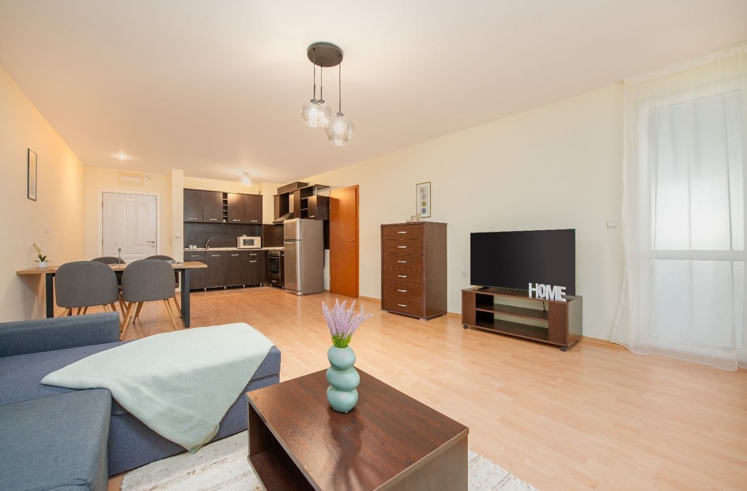 Stylový apartmán se dvěma ložnicemi v první linii s přímým výhledem na moře ve Sveti Vlas – prostor, luxus a plné vybavení