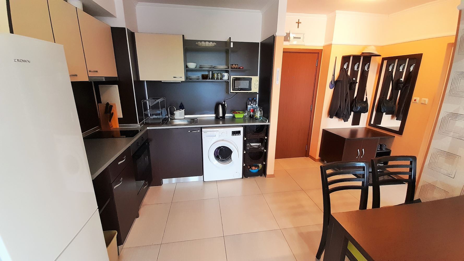 Dvouložnicový apartmán ve Slunečném pobřeží s bohatou infrastrukturou a skvělou polohou