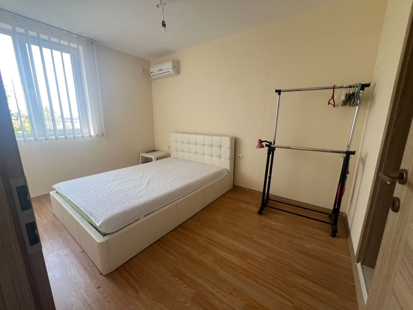 Malý apartmán s jednou ložnicí v zeleném a klidném komplexu v Slunečném pobřeží