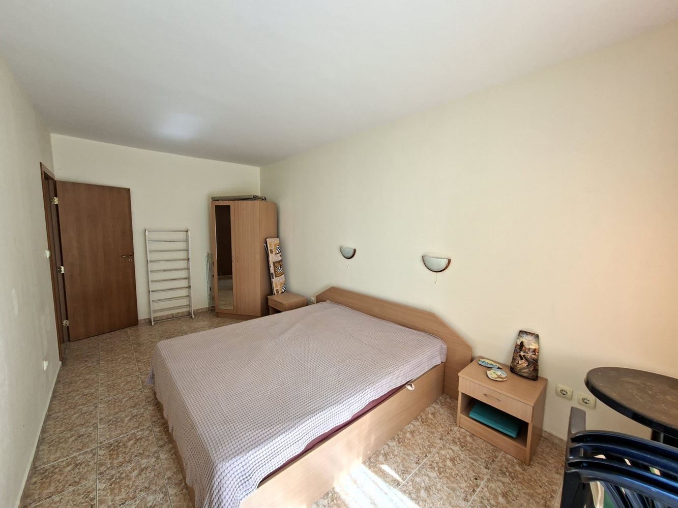 Apartmán s jednou ložnicí 300 metrů od moře v Ravdě – výborná investice a komfort pro celou rodinu