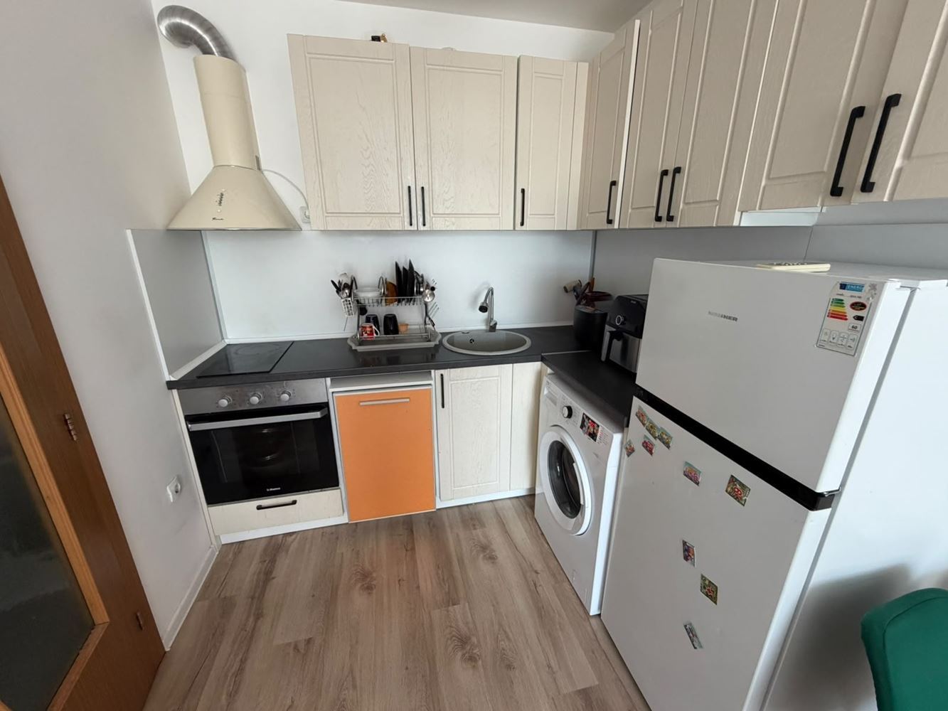 2+kk apartmán v moderním komplexu v srdci Slunečného pobřeží – skvělá investice a připravená nemovitost u moře