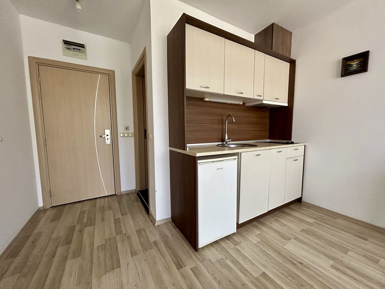 Útulný apartmán s jednou ložnicí na Slunečném pobřeží – ideální nemovitost pro bydlení, dovolenou i bezpečnou investici