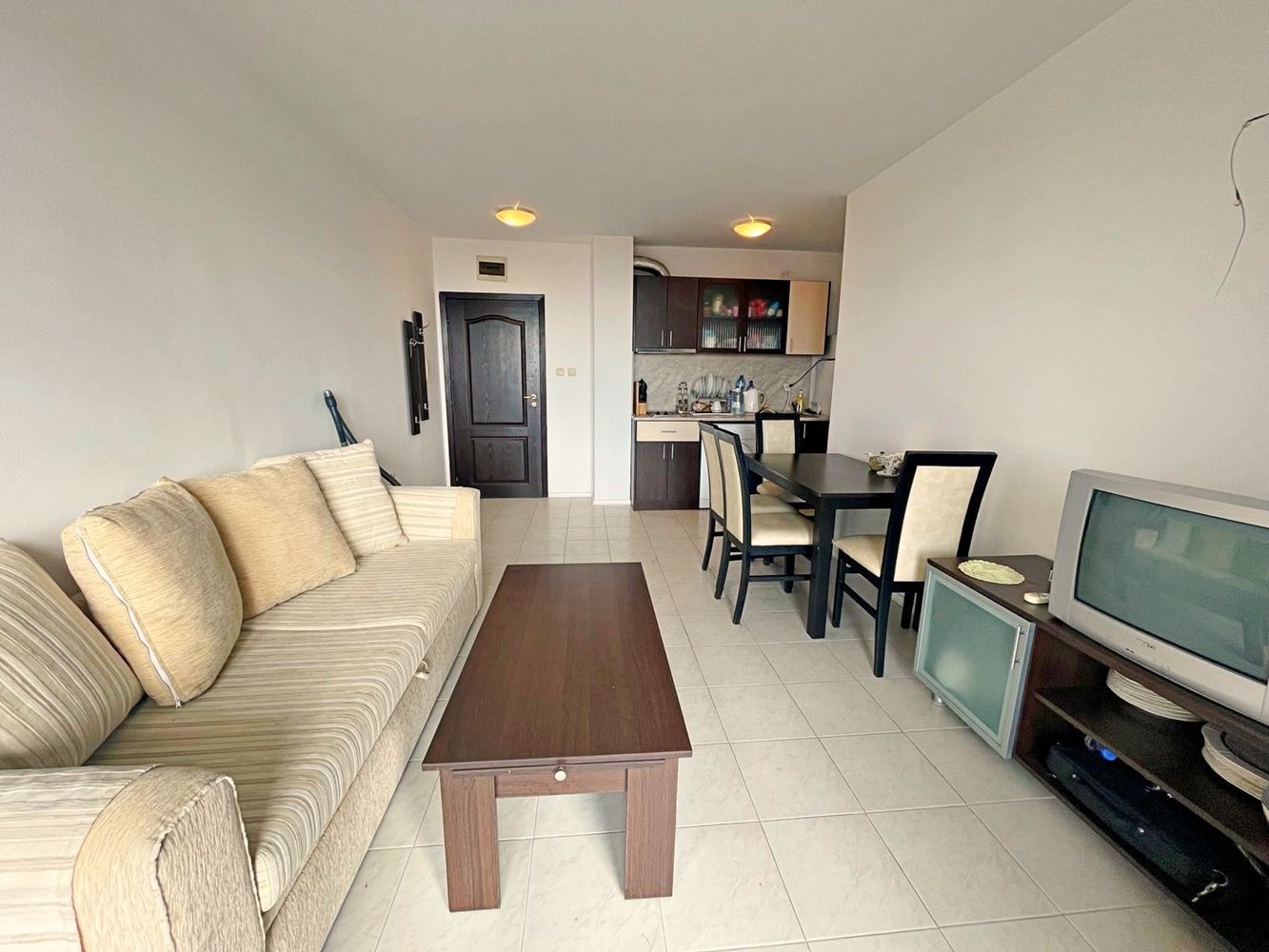 Apartmán s jednou ložnicí a panoramatickým výhledem na moře v Svatém Vlasu – styl, komfort a skvělá investice