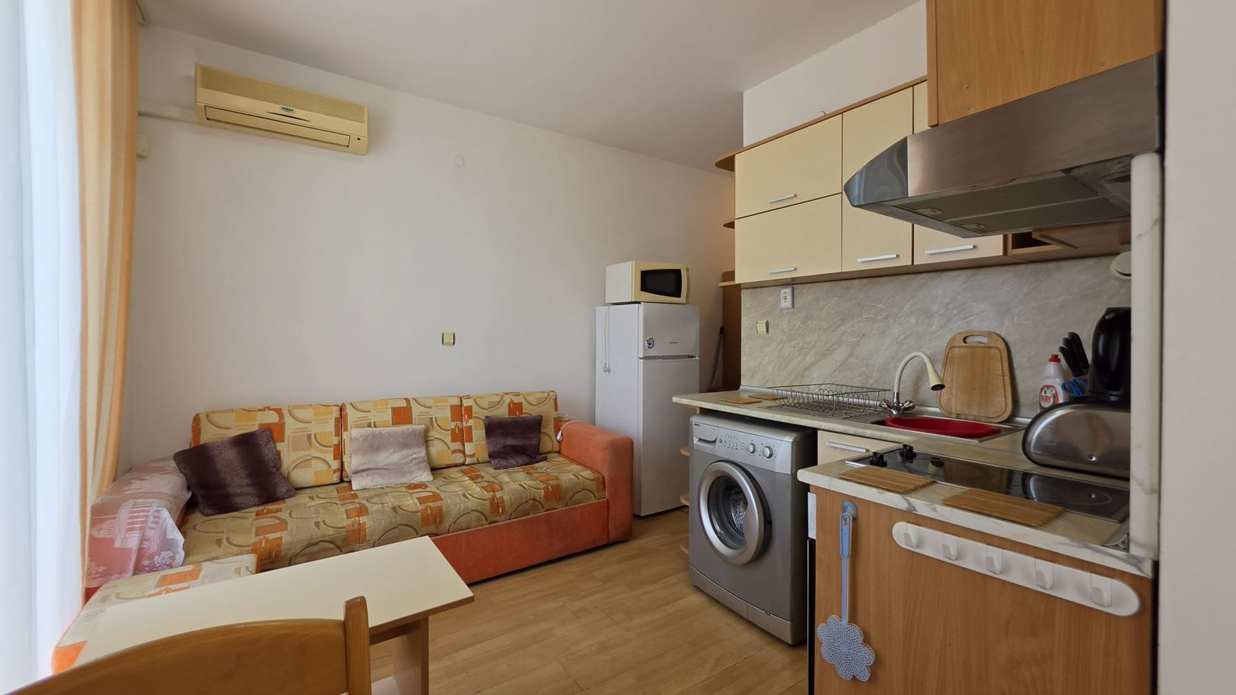 Apartmán s jednou ložnicí v Slunečném pobřeží s výbornou infrastrukturou a profesionální správou