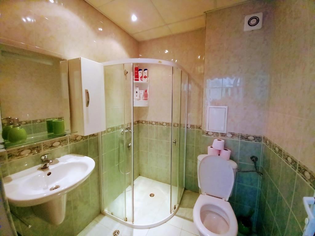 Prostorný apartmán se dvěma ložnicemi a panoramatickým výhledem na moře ve Svatém Vlasu – komfort, klid a výborná lokalita