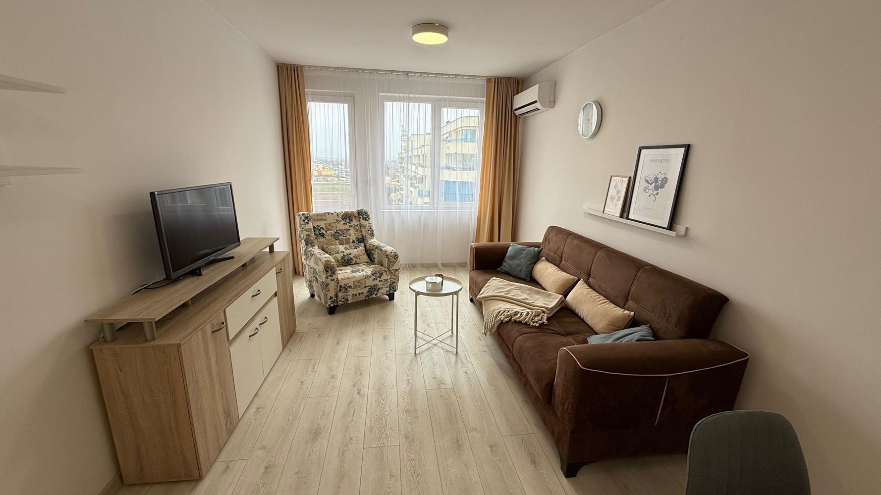 Prostorný a moderní byt s jednou ložnicí se všemi vybaveními v Pomorie