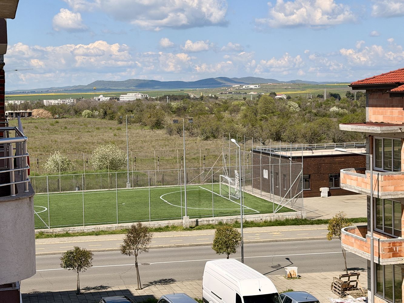 Prostorný apartmán s jednou ložnicí ve výborné lokalitě v čtvrti Černo More, Nesebar