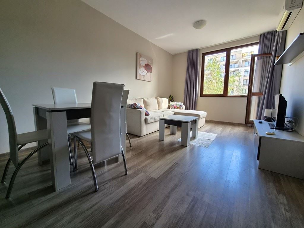 Apartmán ve Sveti Vlas 300 m od pláže – skvělá lokalita, luxusní komplex se středomořskou atmosférou