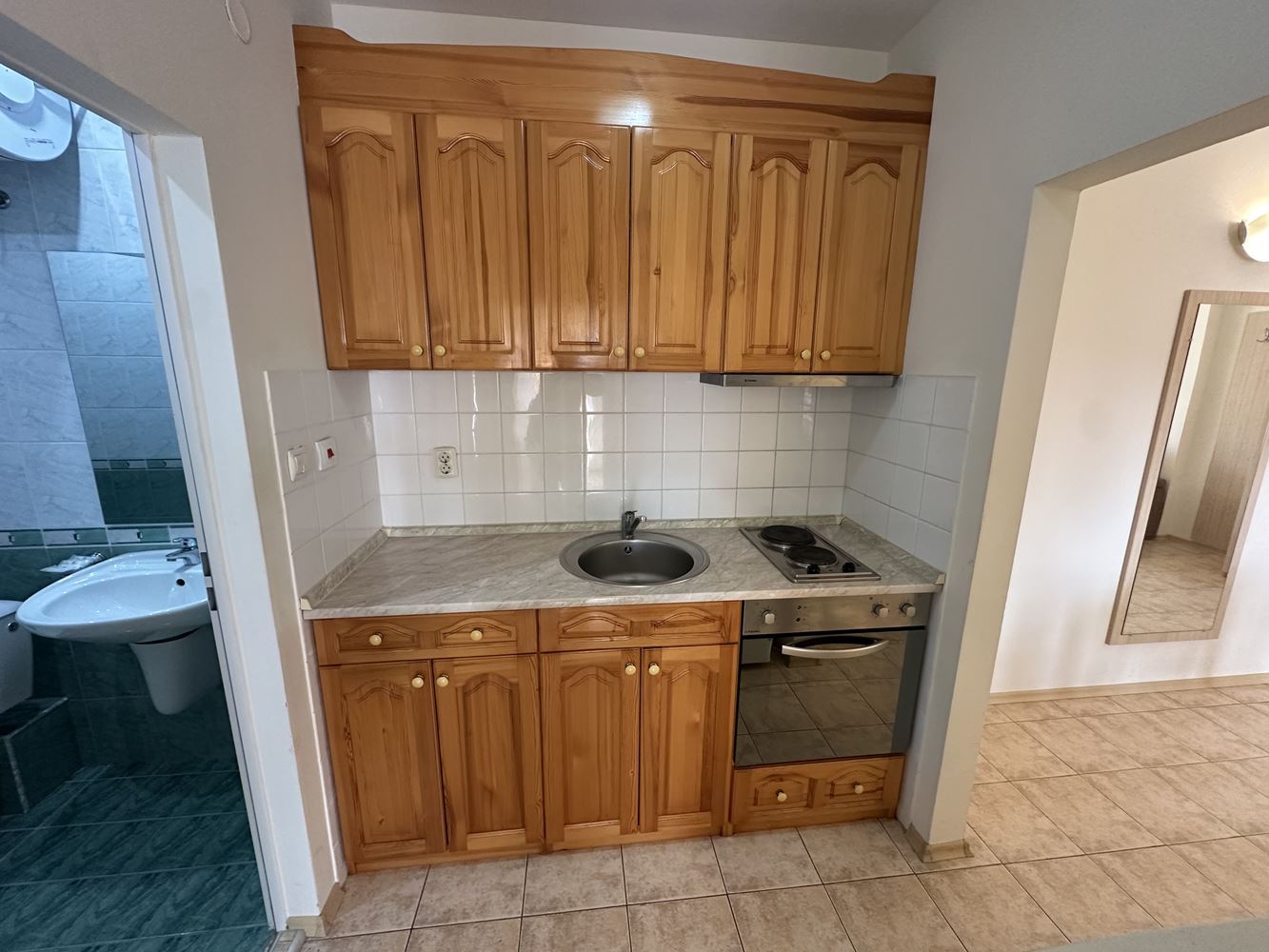 Apartmán se dvěma ložnicemi ve Sveti Vlas – komfort, klid a výborná lokalita