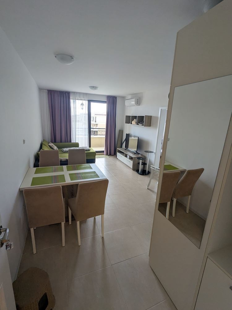 Apartmán s jednou ložnicí a částečným výhledem na moře v luxusním komplexu s vlastní infrastrukturou v Sozopolu