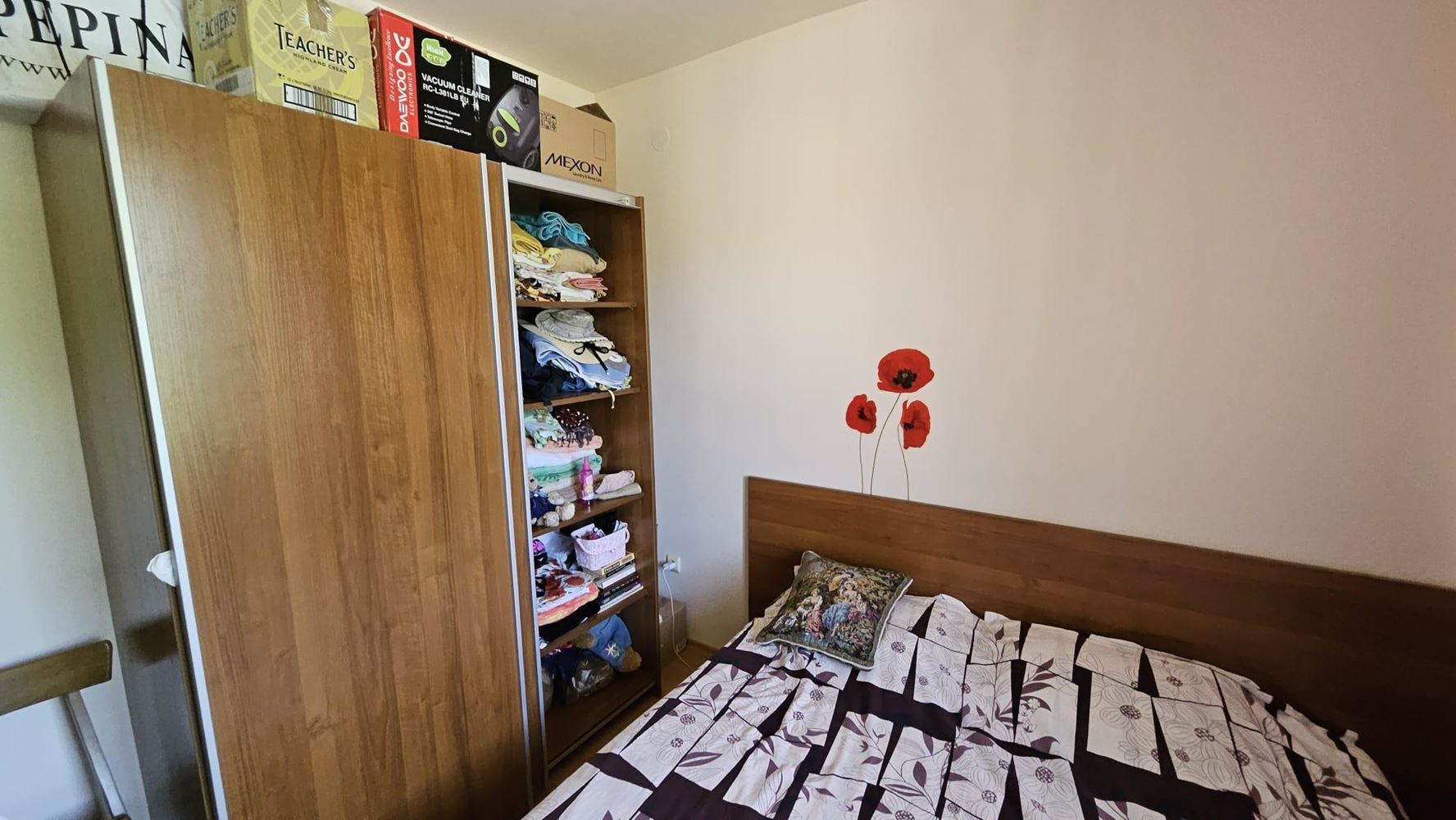 Mořské panorama a komfort pouhých 100 metrů od pláže! Zařízený apartmán s jednou ložnicí v komplexu v Byale