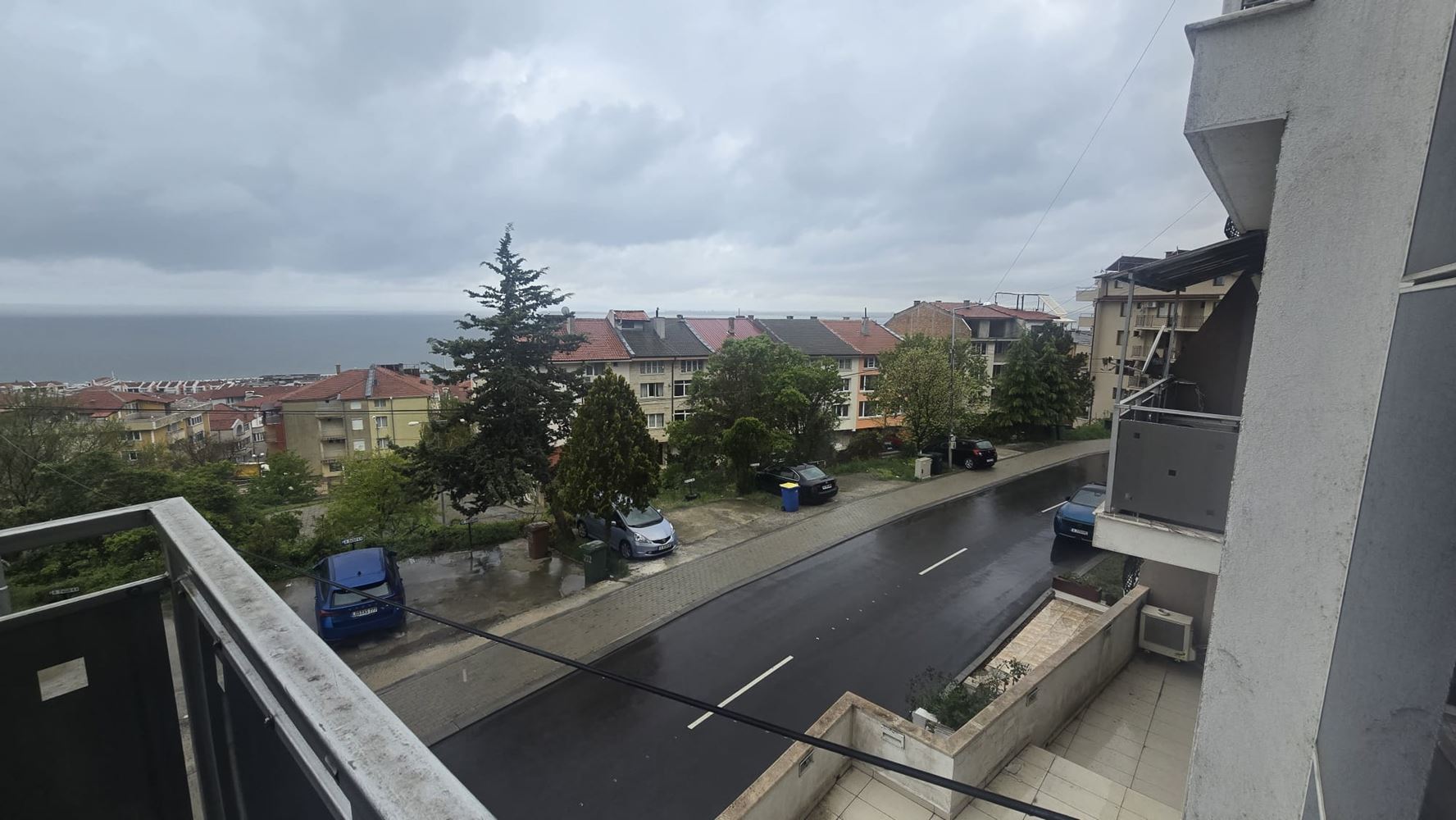 Velké studio ve Svatém Vlasu s výbornou plochou, удобnou polohou a plně připravené k nastěhování