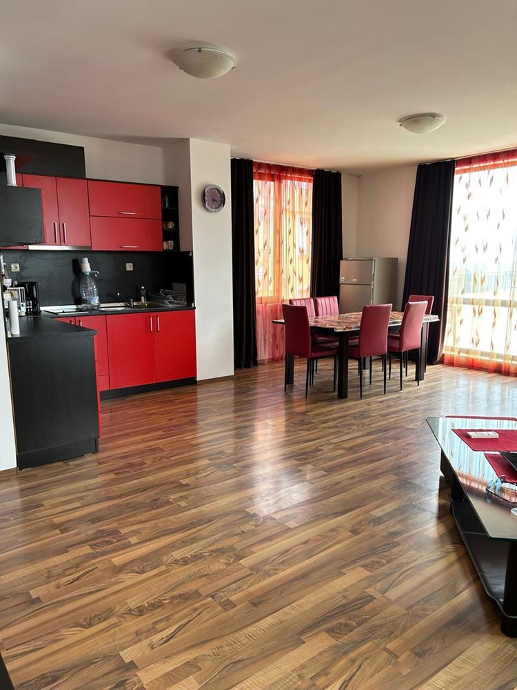 Prostorný apartmán se dvěma ložnicemi a panoramatickým výhledem na moře v Sveti Vlas