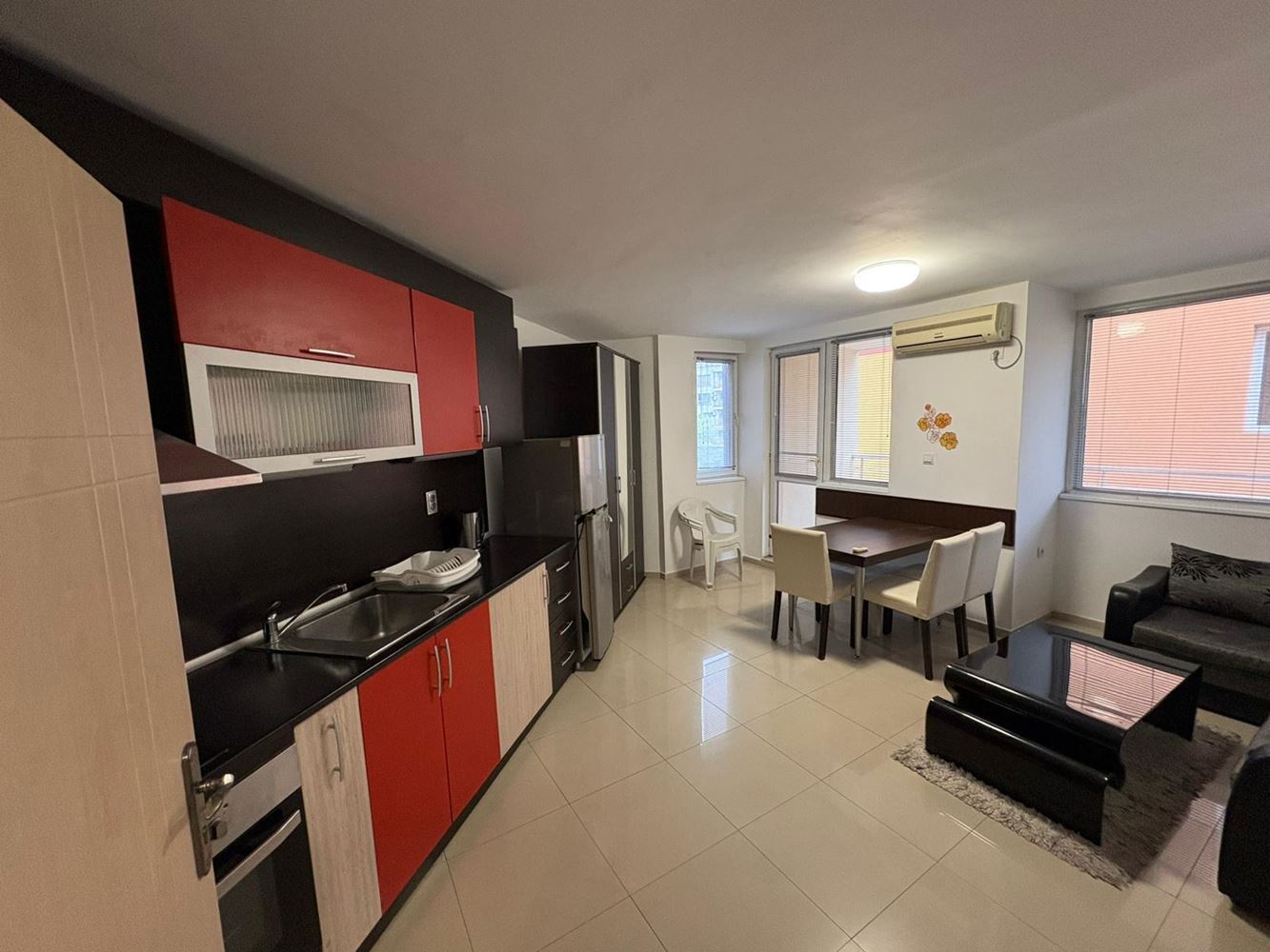 Dvouložnicový apartmán v Pomorie – výborná lokalita 400 m od moře a centra