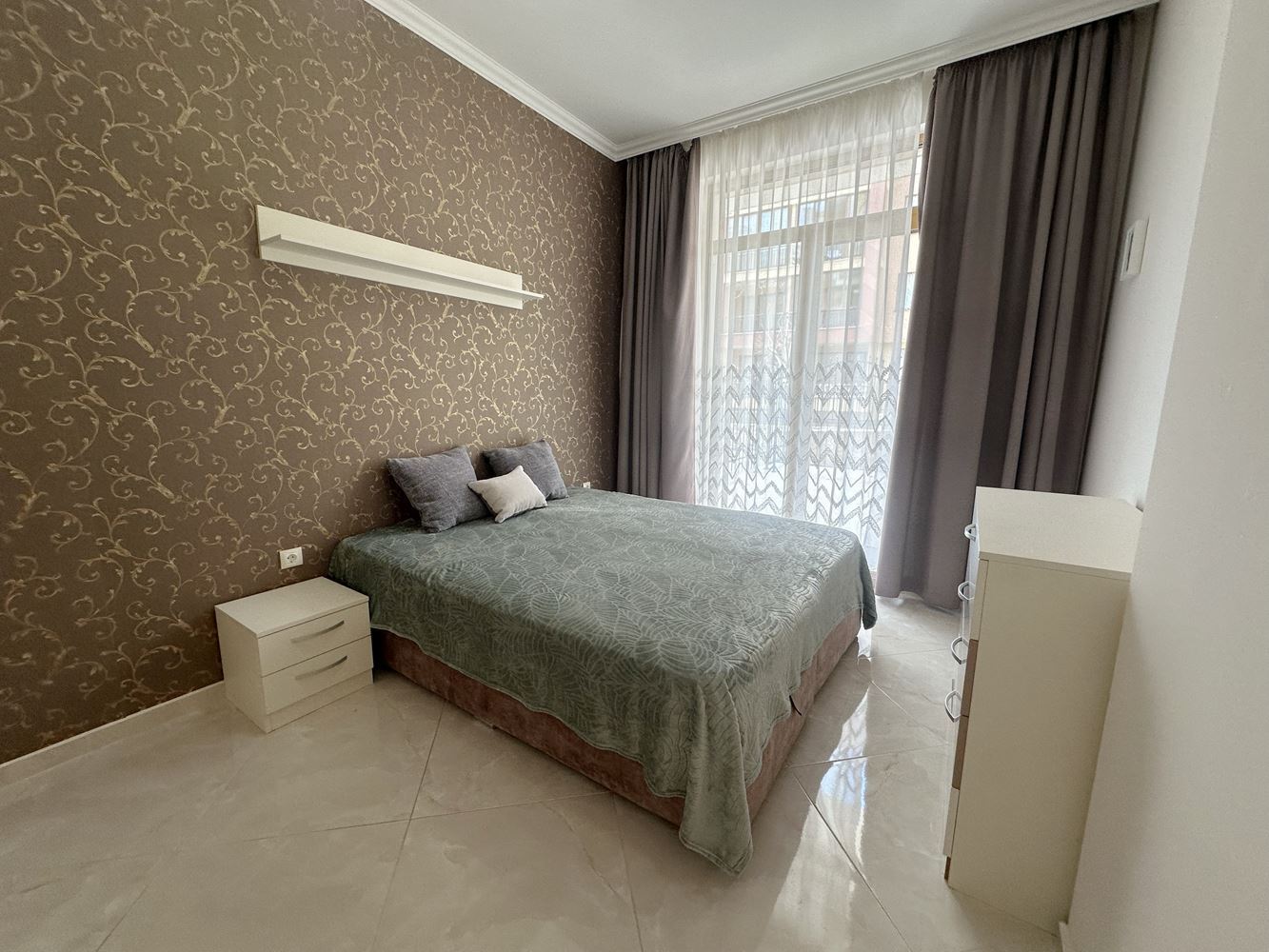 Apartmán s jednou ložnicí ve Svatém Vlasu – mořský komfort, SPA vybavení a celoroční luxus v prestižním komplexu