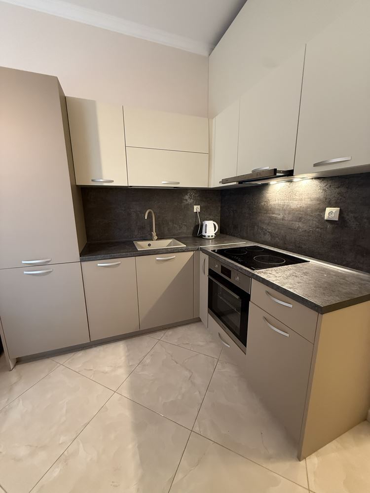 Apartmán s jednou ložnicí ve Svatém Vlasu – mořský komfort, SPA vybavení a celoroční luxus v prestižním komplexu