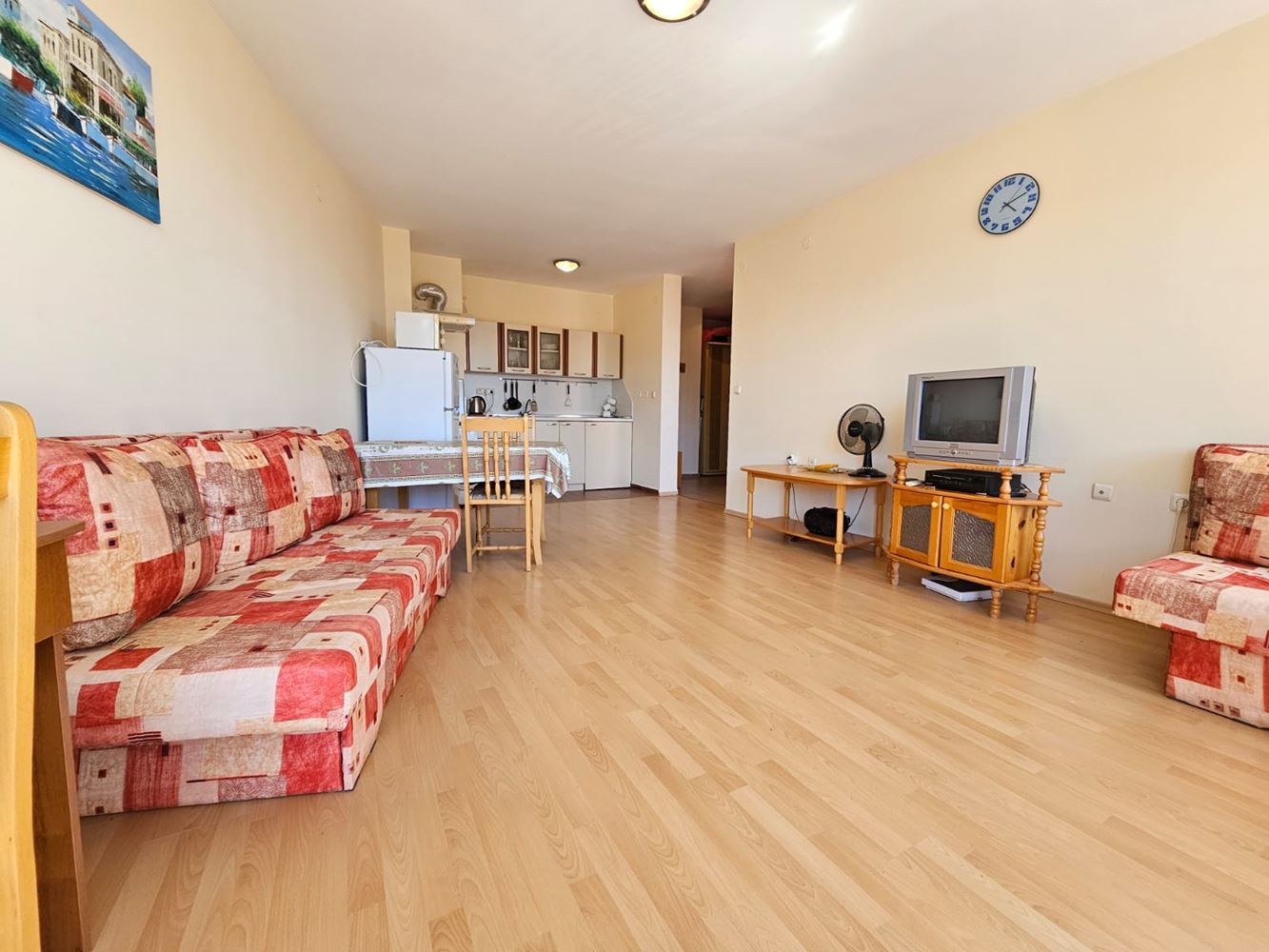 Dvoupokojový apartmán s výhledem na moře v prvotřídním přímořském komplexu – letovisko Elenite