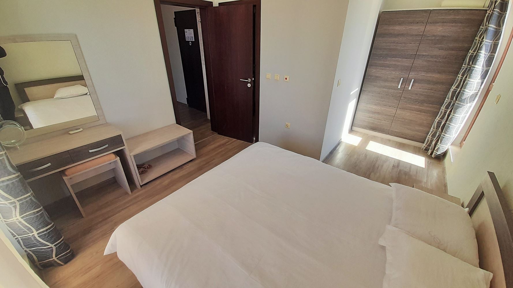 Atraktivní apartmán s jednou ložnicí s výhledem na moře a hory ve Svatém Vlasu