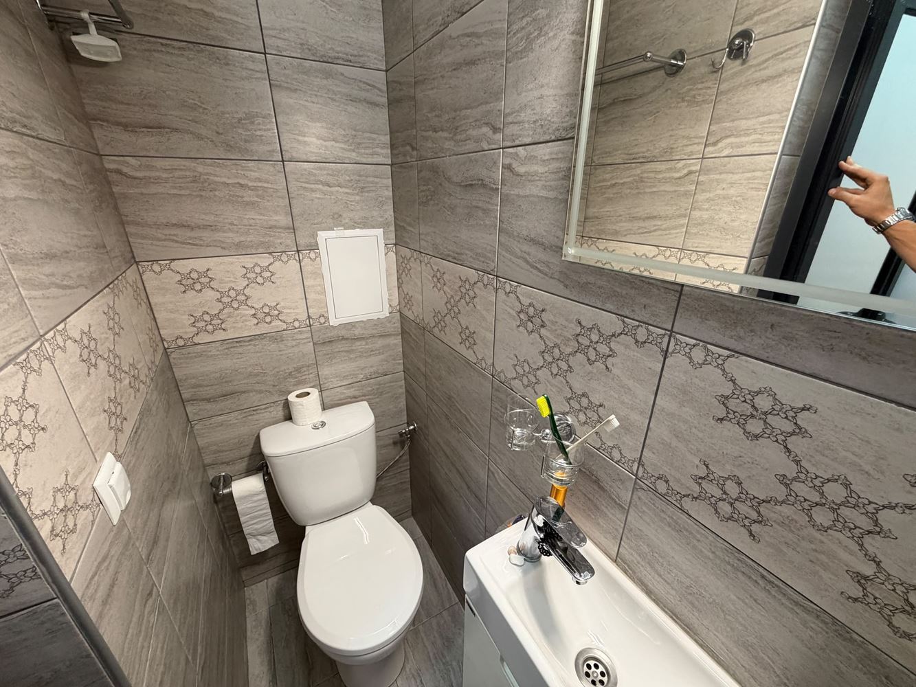 Kompaktní studio ve Sveti Vlas – 500 m od pláže, komplex s bazénem a parkováním