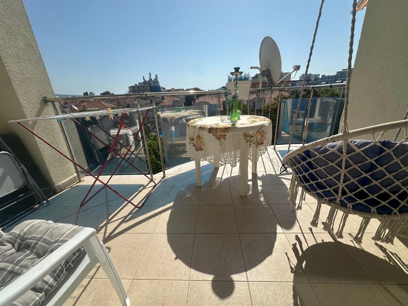 Slunečný Breg – Prostorné studio s výhledem na bazén, 300 m od pláže