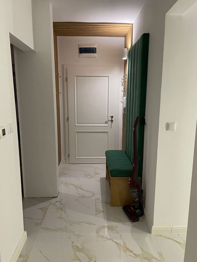 Prostorný pětipokojový apartmán s výhledem na moře v Pomorie – komfort, styl a funkčnost pro velkou rodinu